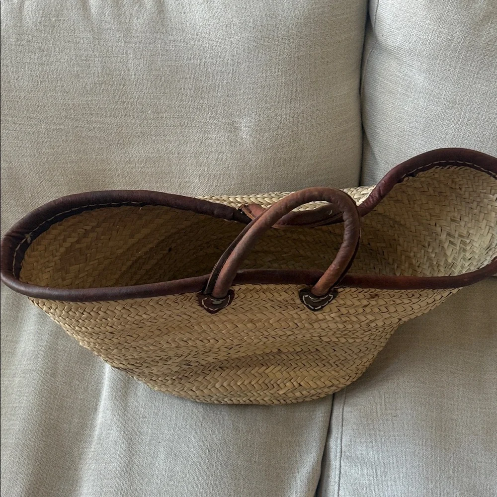 Source Unknown Tan and Brown Woven Tote from Mexico, leather handles, and trim. - Picture 5 of 6